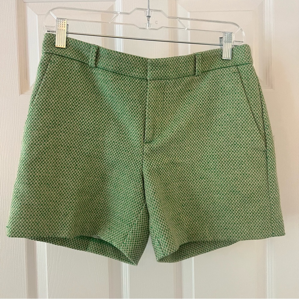 Banana Republic Green Textured Women Shorts